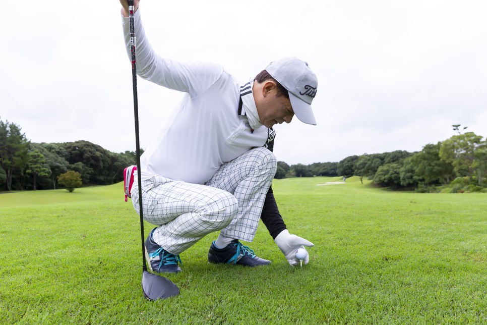 골프 우드샷의 특징과 골프샷 어드레스를 준비하는 골퍼